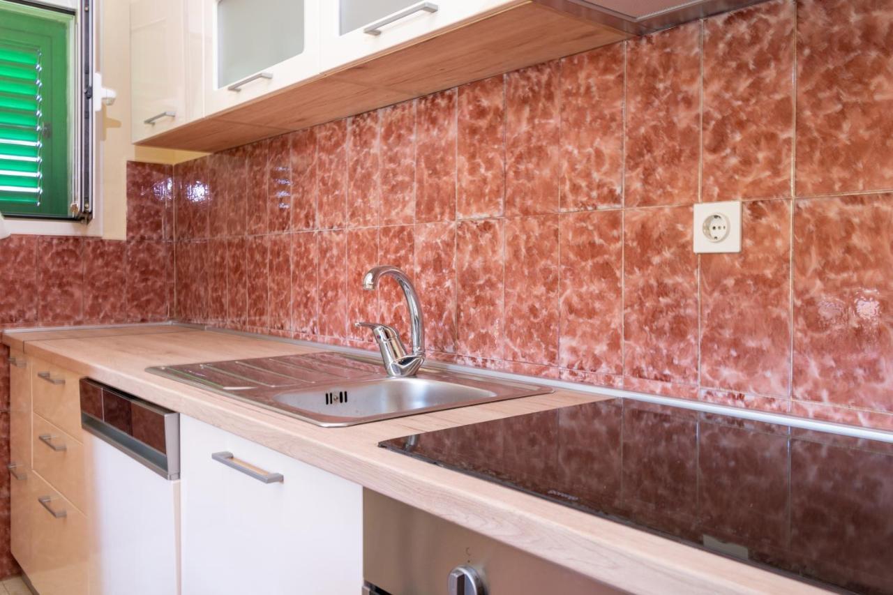 Apartments With A Parking Space Kraj, Pasman - 8457 Tkon Exterior photo
