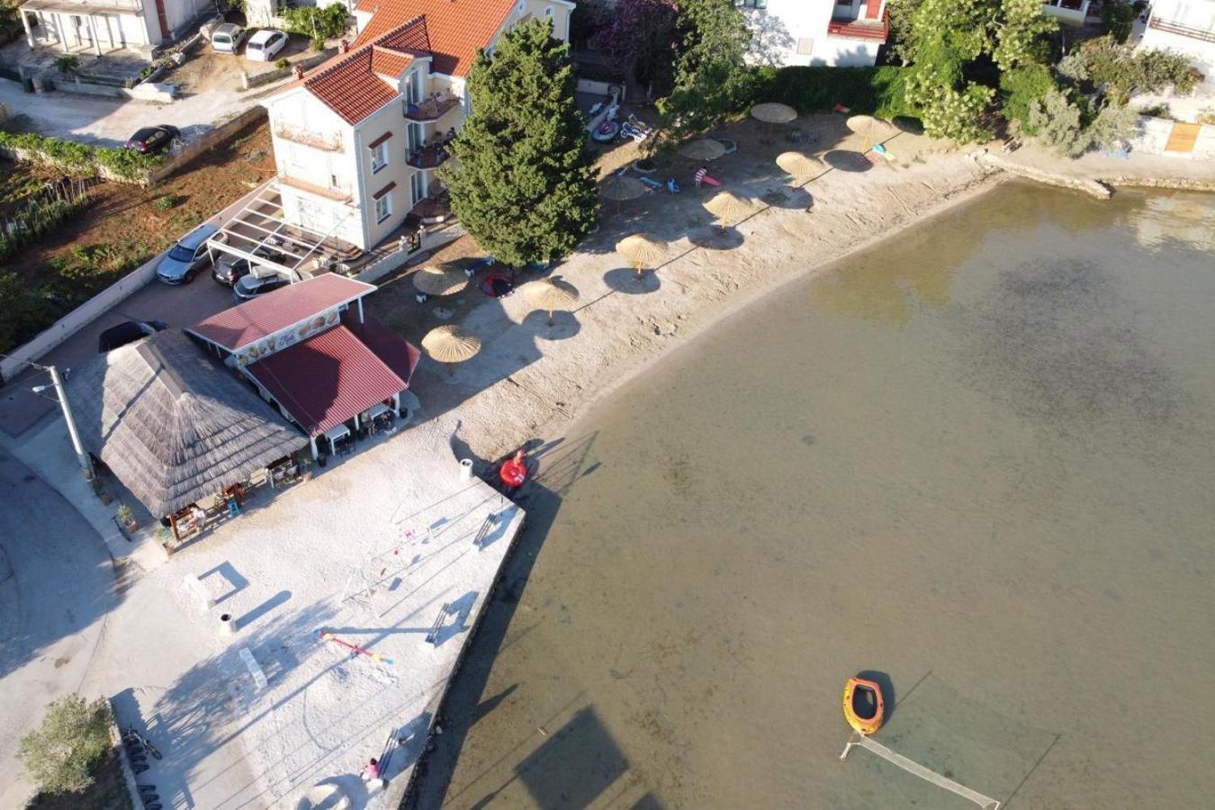 Apartments With A Parking Space Kraj, Pasman - 8457 Tkon Exterior photo